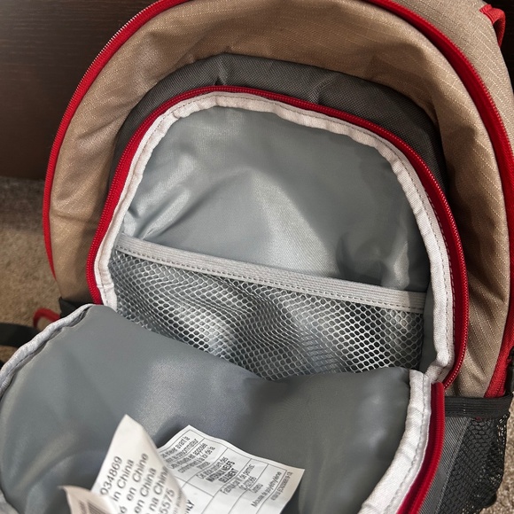 Hiking backpack - Picture 2 of 3